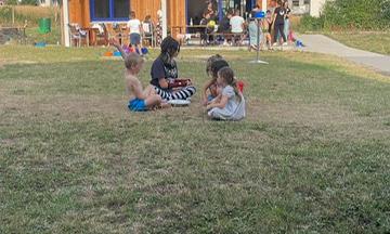 Strahlender Sonnenschein beim Abschlussfest