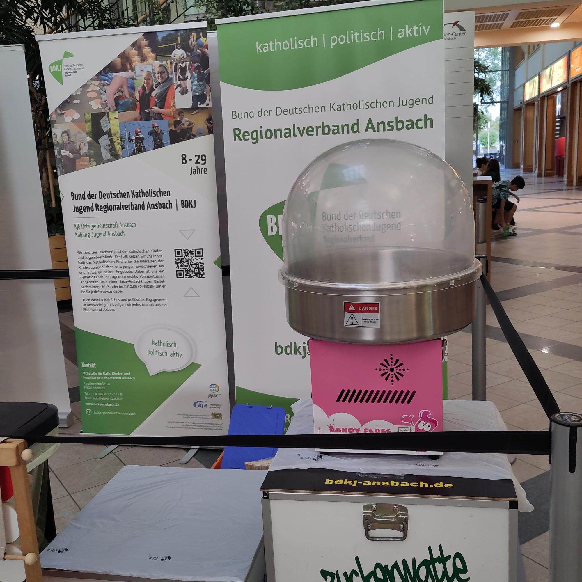 Unsere Profi-Zuckerwattemaschine ist einer unserer Beststeller bei den verschiedensten Aktionen