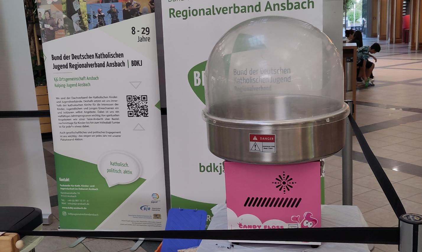Unsere Profi-Zuckerwattemaschine ist einer unserer Beststeller bei den verschiedensten Aktionen
