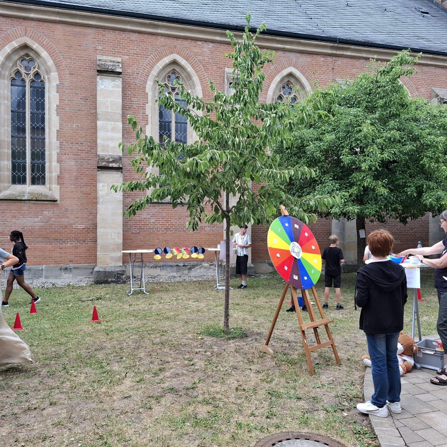 Mit Schwung am Glücksrad