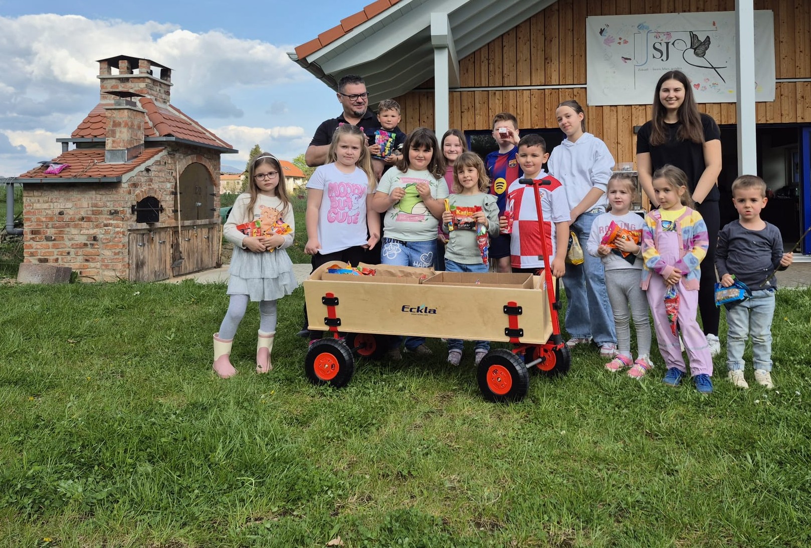 Neue Anschaffung für die deutsch-kroatische Kindergruppe
