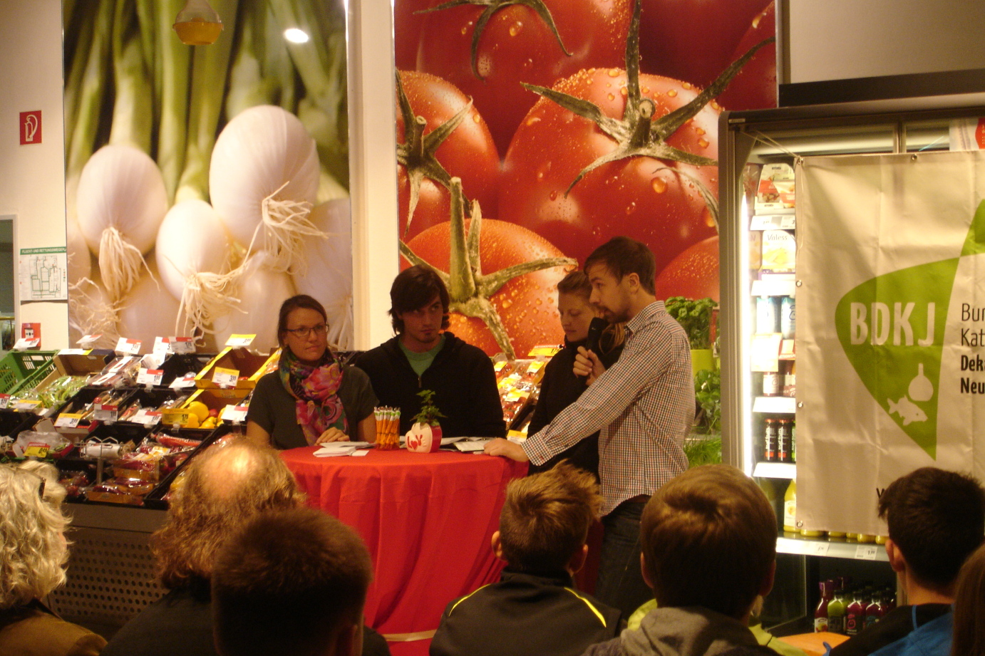 Dialogpredigt der AG Fromm beim Supermarkt-Gottesdienst 2016